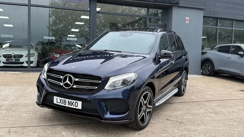 Usado Mercedes GLE250 AMG 2018 Azul Carrinha