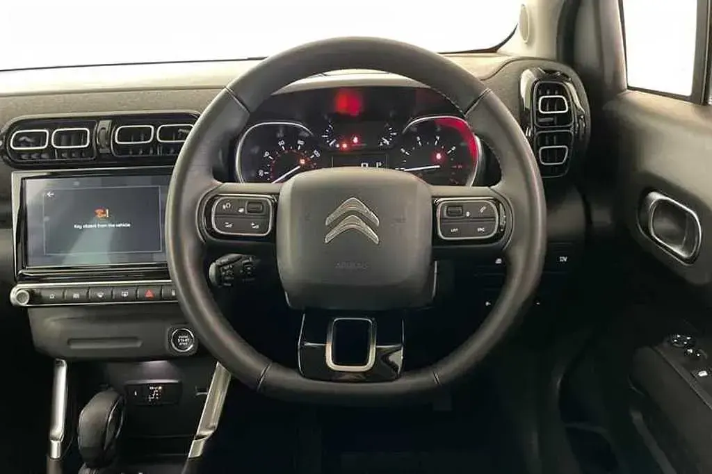 Used Citroën C3 Aircross PureTech 130 HP (95 kW) 2024 Blue SUV