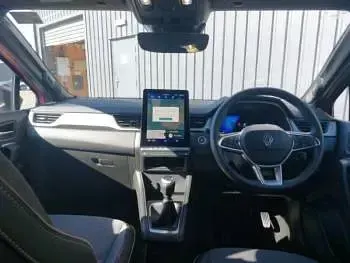 Begagnad Renault Symbioz Techno 140 HK (102 kW) 2025 Röd SUV