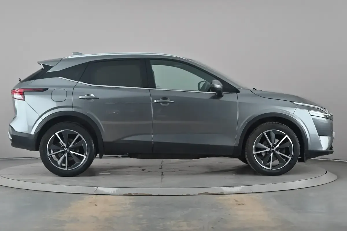 Used Nissan Qashqai Tekna 140 HP (102 kW) 2023 Grey SUV