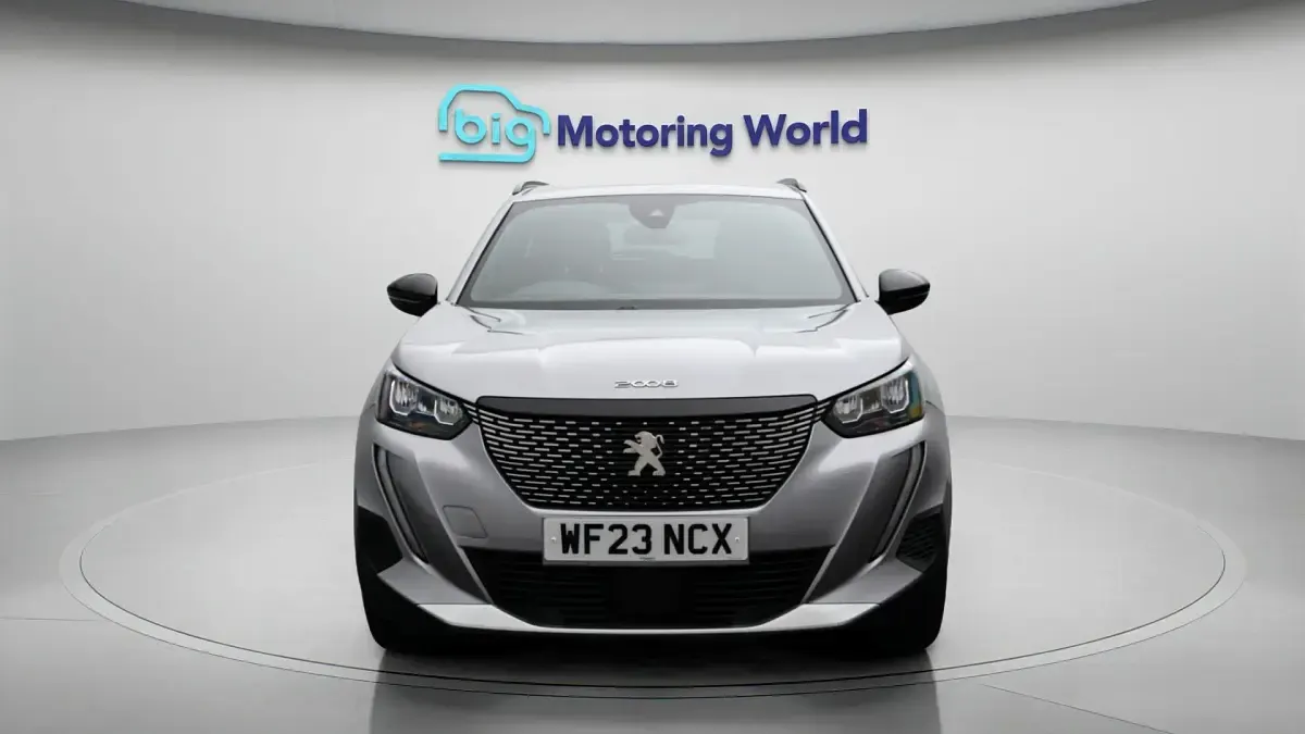 Used Peugeot 2008 Allure+ 131 HP (96 kW) 2023 Grey SUV
