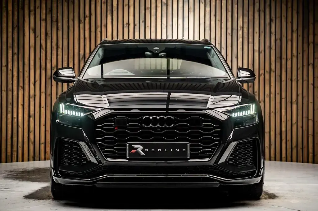 Used Audi Q8 Advanced 591 HP (434 kW) 2024 Black SUV