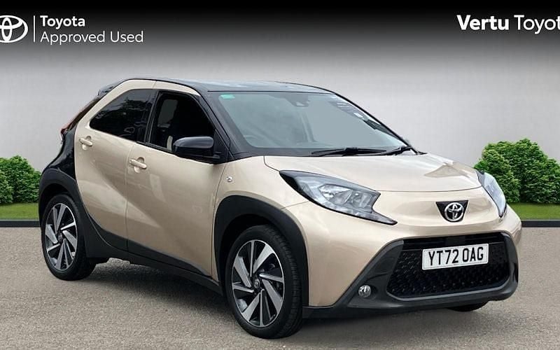 Used 2025 Toyota Aygo Hatchback | £12,944 (Good price) - Image 1/4