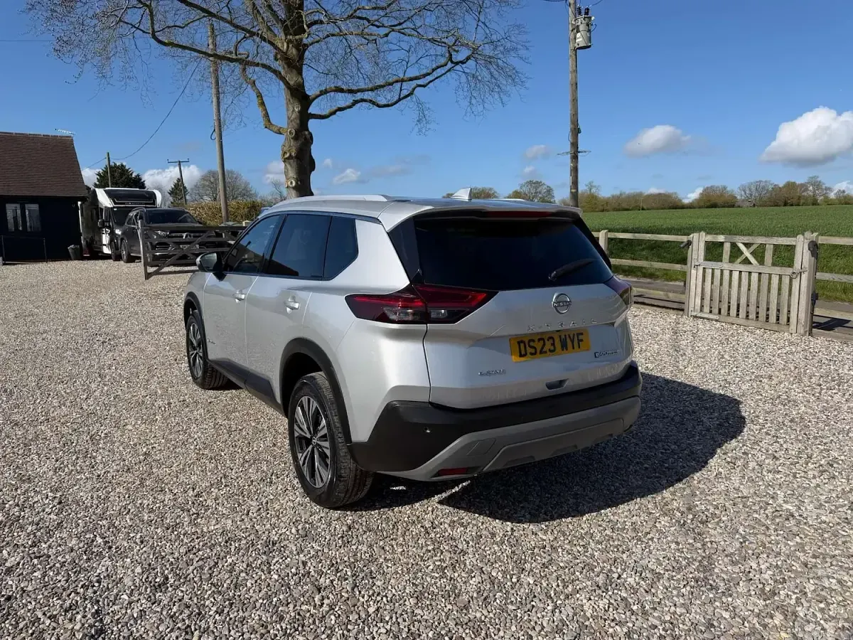 Used Nissan X-Trail N-Connecta 213 HP (156 kW) 2023 Silver SUV