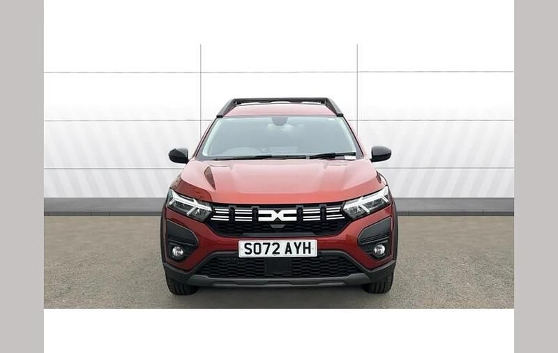 Used Dacia Jogger Extreme 110 HP (80 kW) 2023 Brown MPV