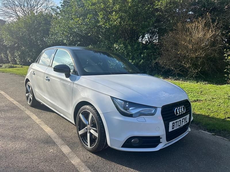 Begagnad Audi A1 S-Line 2013 Vit Halvkombi