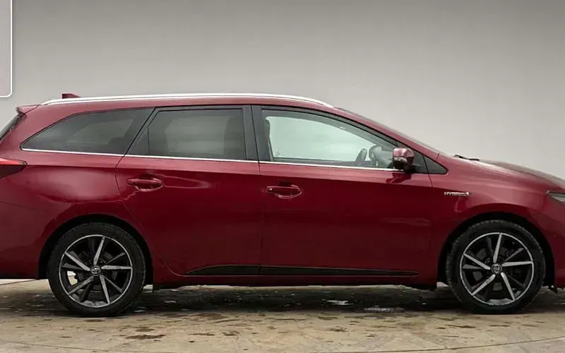 Used Toyota Auris Touring Sports Design 136 HP (100 kW) 2019 Estate