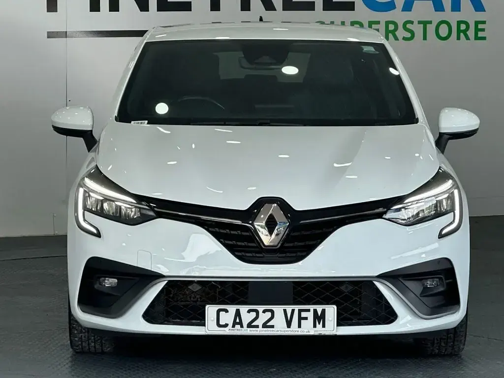 Used Renault Clio RS Line 90 HP (66 kW) 2022 White Hatchback