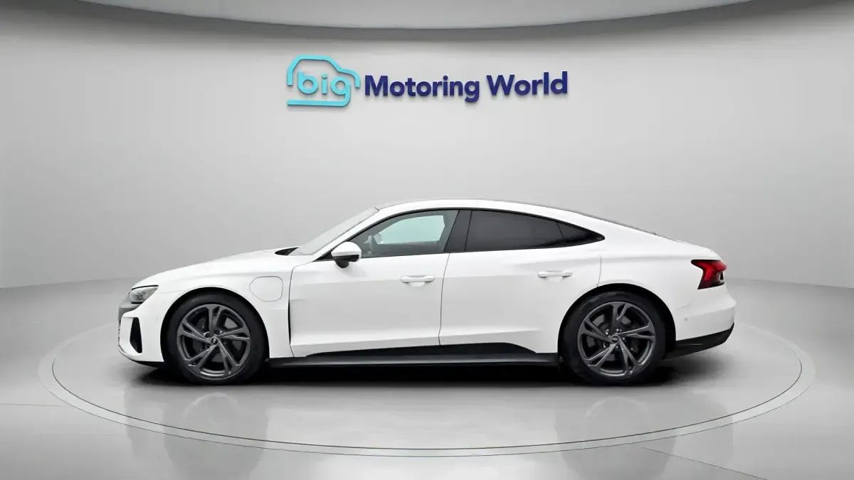 Used Audi e-tron GT quattro 494 kW (673 HP) 2023 White Sedan