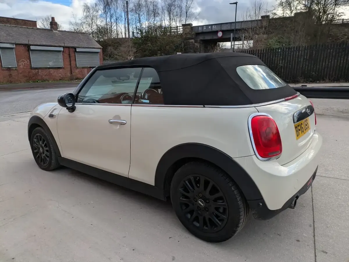 Used Mini Cooper Cabriolet 134 HP (98 kW) 2016 White Cabriolet