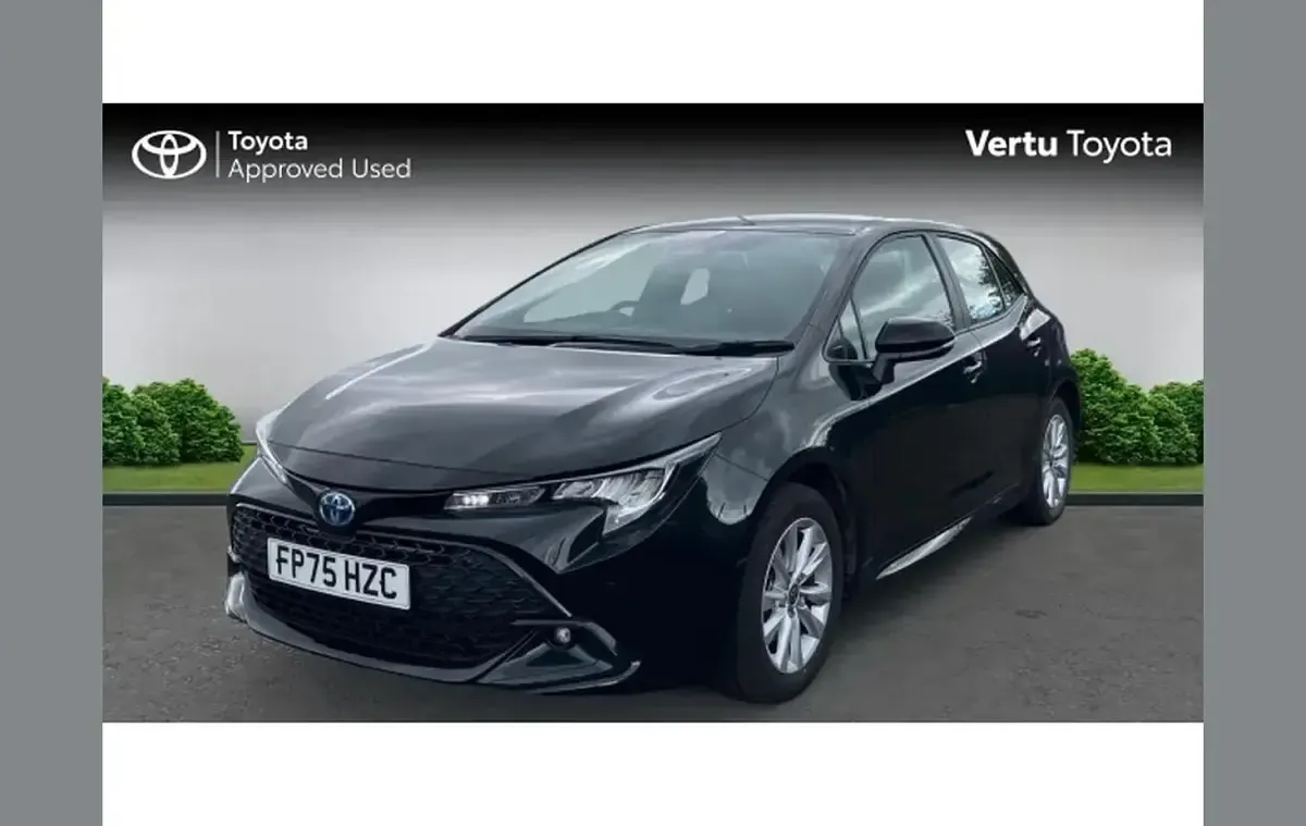 Used Toyota Corolla 196 HP (144 kW) 2025 Black Hatchback