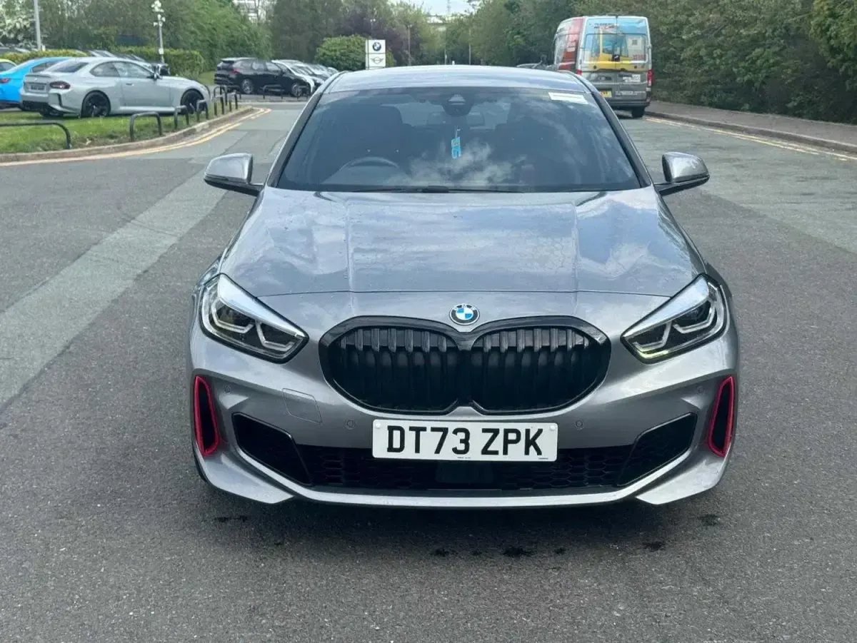 Usado BMW 128 Comfort Edition 261 CV (191 kW) 2024 Gris Utilitario