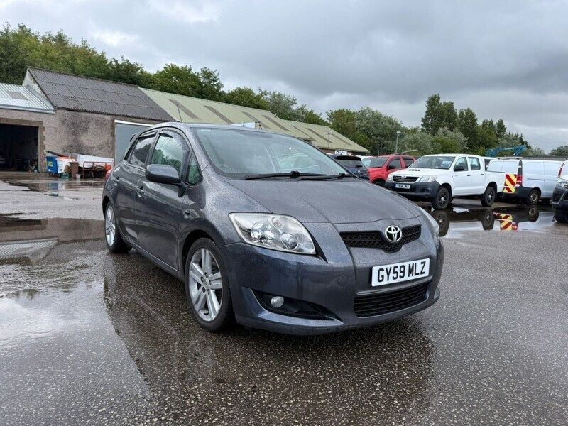 Grey Used 2009 Toyota Auris SR Hatchback | £5,750 (Expensive) - Image 1/4
