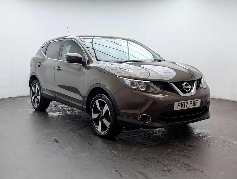 Used Nissan Qashqai N-Connecta 110 HP (80 kW) 2017 Bronze SUV