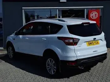 Used Ford Kuga Zetec 150 HP (110 kW) 2019 White SUV