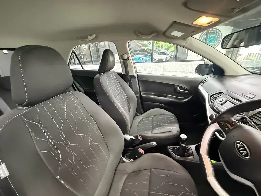 Used Kia Picanto 85 HP (62 kW) 2011 Black Hatchback