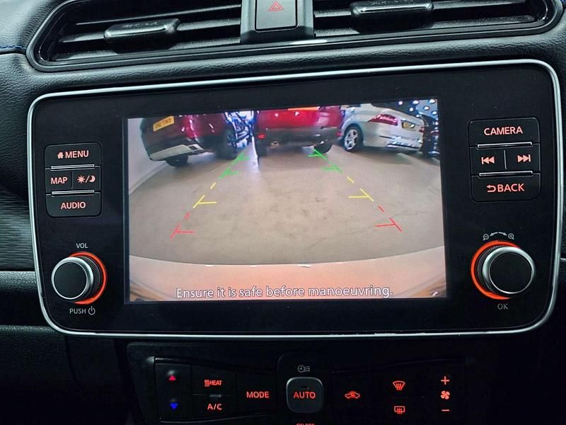 Used Nissan Leaf Acenta 110 kW (150 HP) 2020 White Hatchback