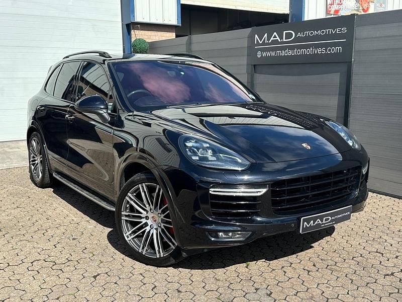 Black Used 2014 Porsche Cayenne Turbo SUV | £19,995 - Image 1/4