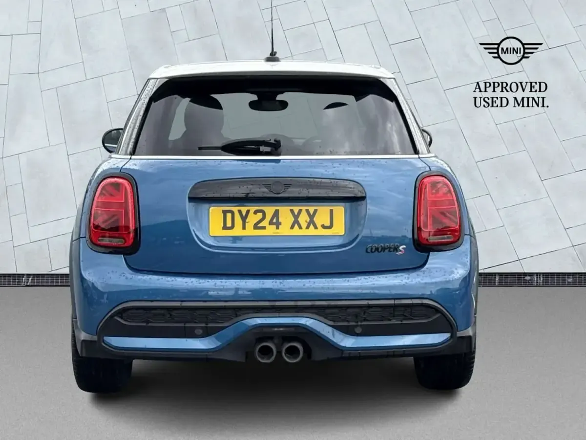 Usado Mini Cooper Exclusive 2024 Azul Citadino