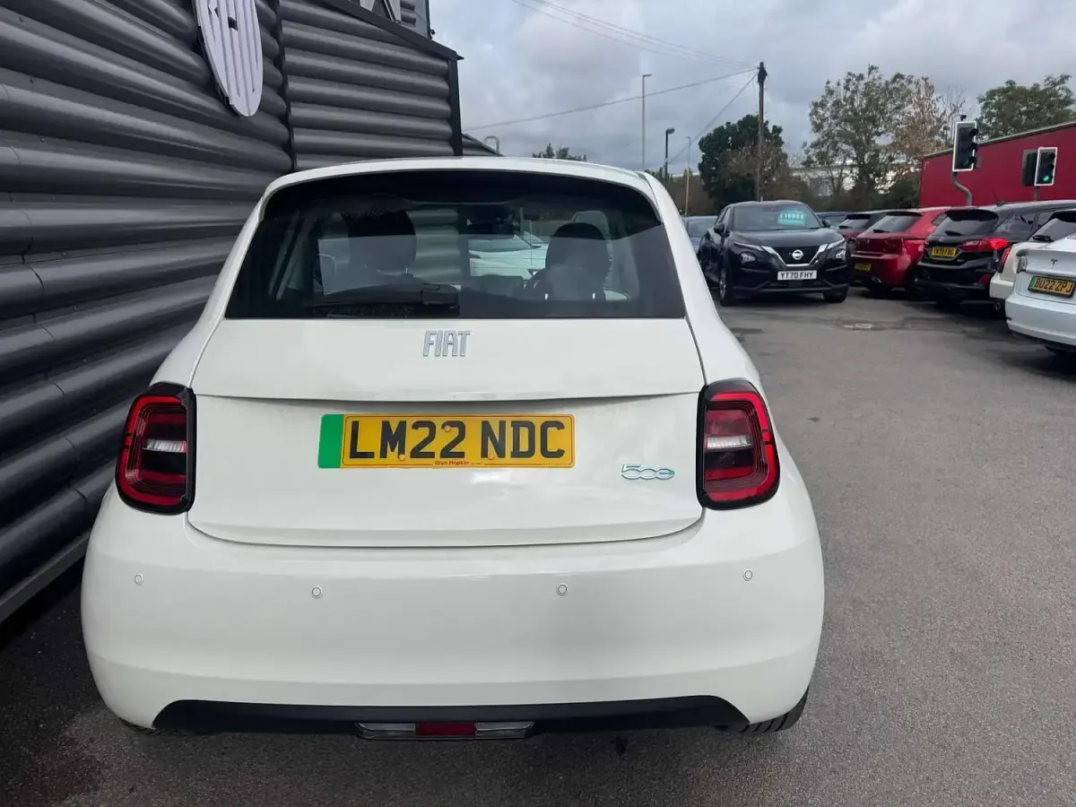 Used Fiat 500e Icon 86 kW (118 HP) 2022 White Hatchback