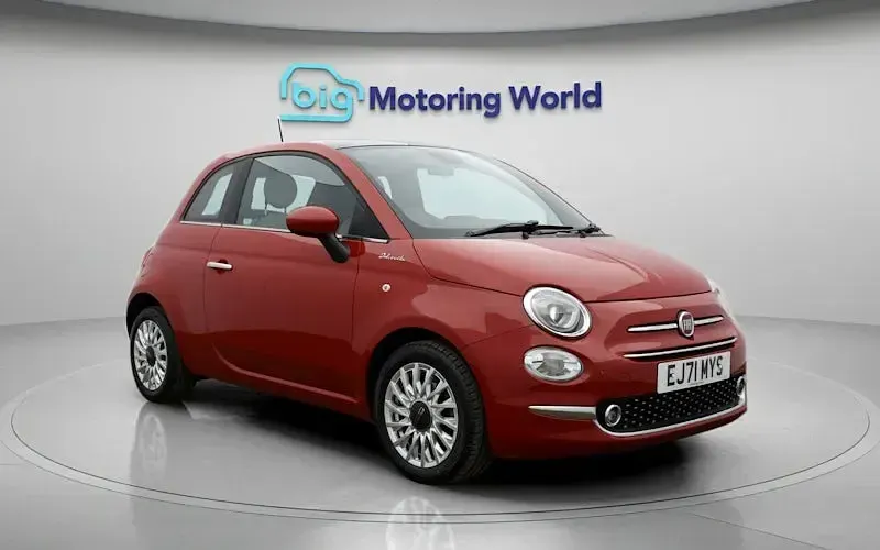 Used Fiat 500 Dolcevita 70 HP (51 kW) 2022 Red Hatchback