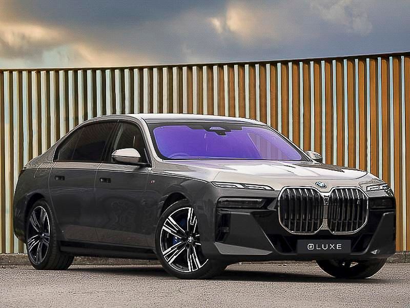 Grey New 2025 BMW i7 M Sport Sedan | £96,898 (Super price) - Image 1/4