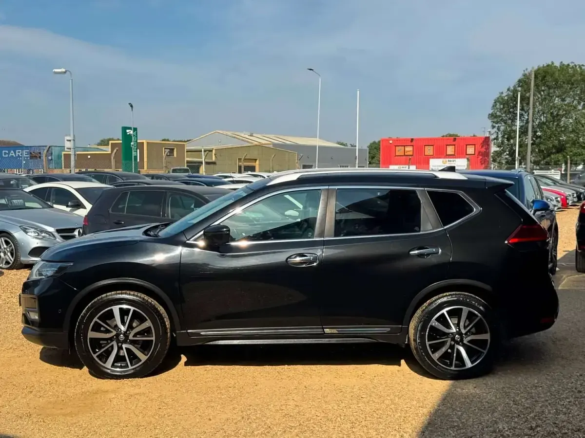 Used Nissan X-Trail Tekna 150 HP (110 kW) 2020 Black SUV