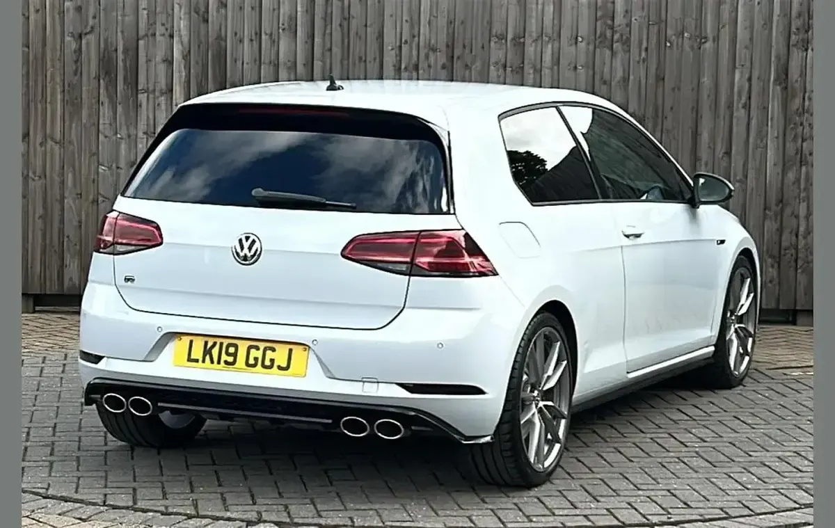 Used VW Golf VII R 296 HP (217 kW) 2019 Silver Hatchback