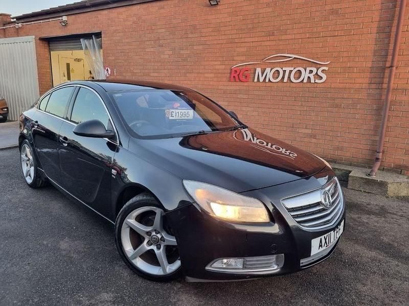 Black Used 2011 Vauxhall Insignia SRi Hatchback | £1,995 - Image 1/4