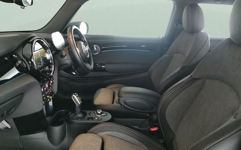 Used Mini Cooper Level 2 135 kW (184 HP) 2023 Hatchback