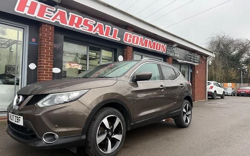 Used Nissan Qashqai N-Connecta 116 HP (85 kW) 2017 Bronze SUV
