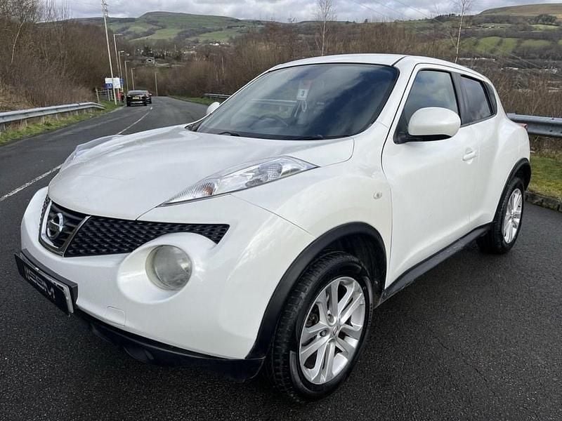 Used Nissan Juke Acenta Premium 117 HP (86 kW) 2013 White SUV