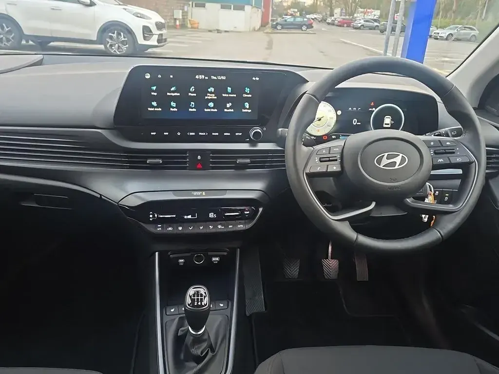 Nowe Hyundai i20 Premium 100 KM (73 kW) 2025 Szary Hatchback