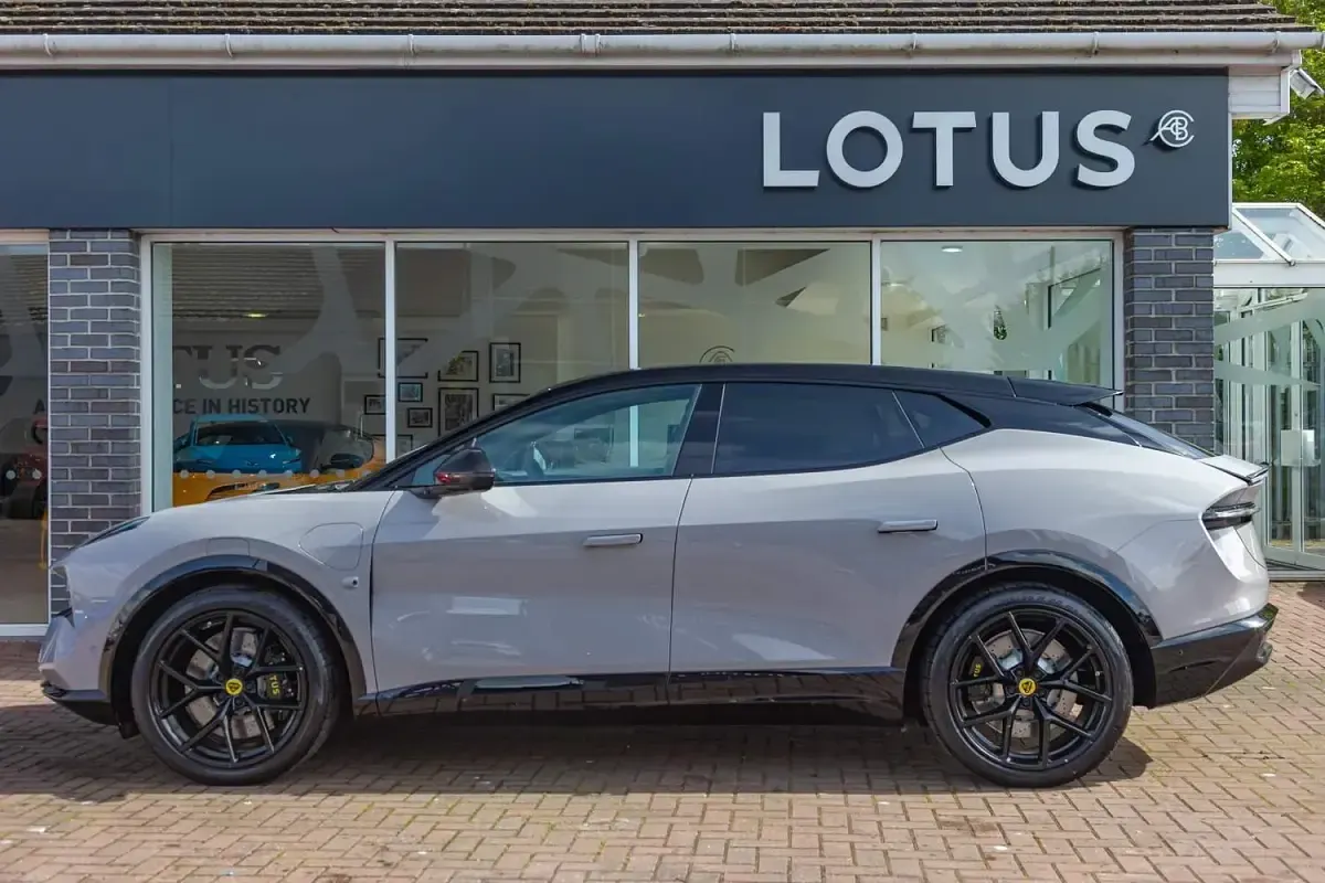 Used Lotus Eletre 22 kW (30 HP) 2024 Grey SUV
