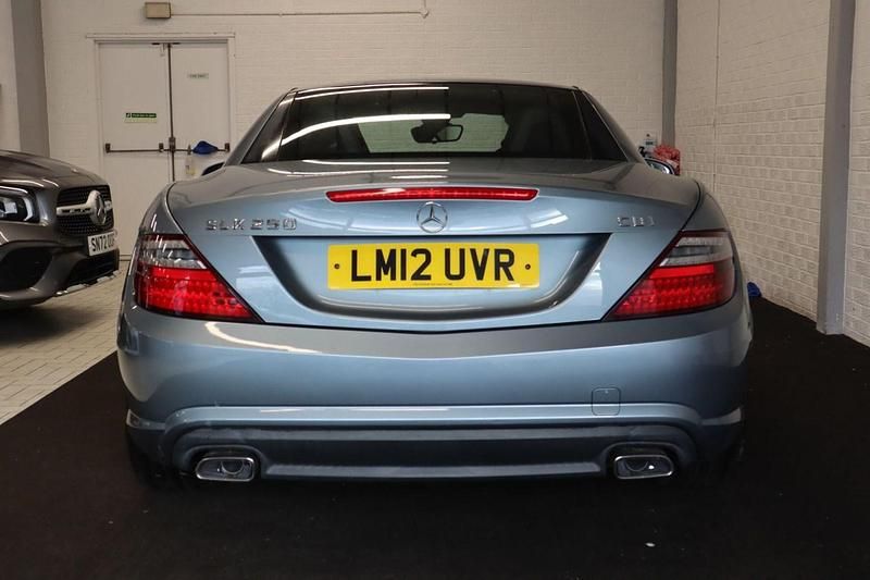 Used Mercedes SLK250 AMG 204 HP (150 kW) 2012 Silver Cabriolet