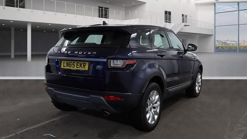 Used Land Rover Range Rover evoque SE 150 HP (110 kW) 2015 Blue Estate