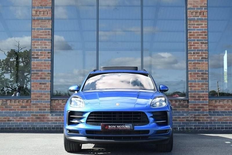 Used Porsche Macan 245 HP (180 kW) 2018 Blue SUV