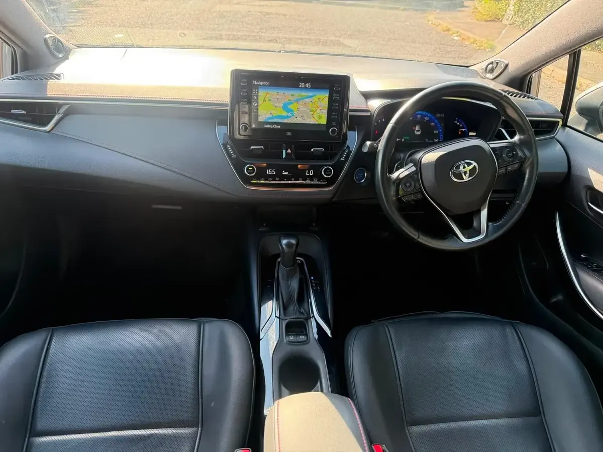 Used Toyota Corolla 184 HP (135 kW) 2020 Grey Estate