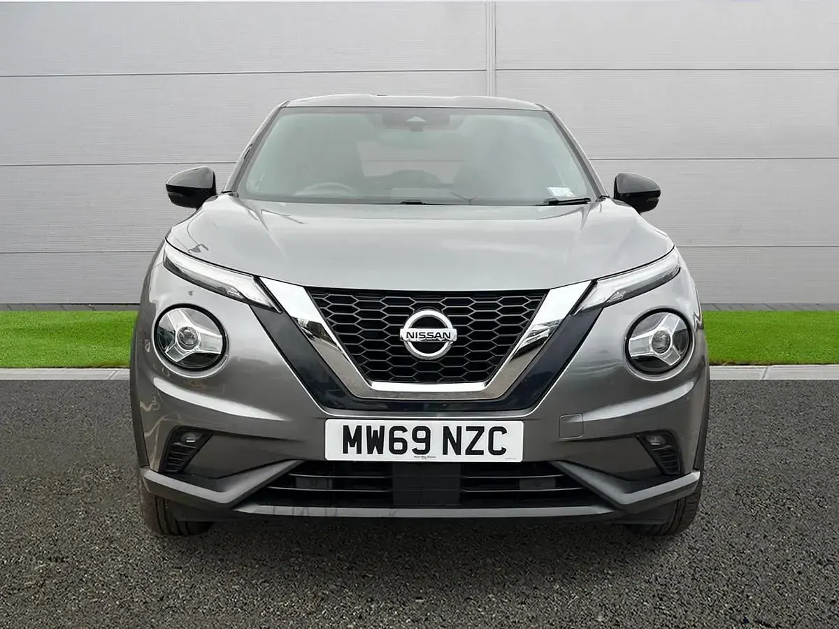 Usado Nissan Juke N-Connecta 2019 Cinzento SUV