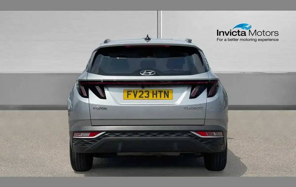 Used Hyundai Tucson SE 147 HP (108 kW) 2023 Silver SUV