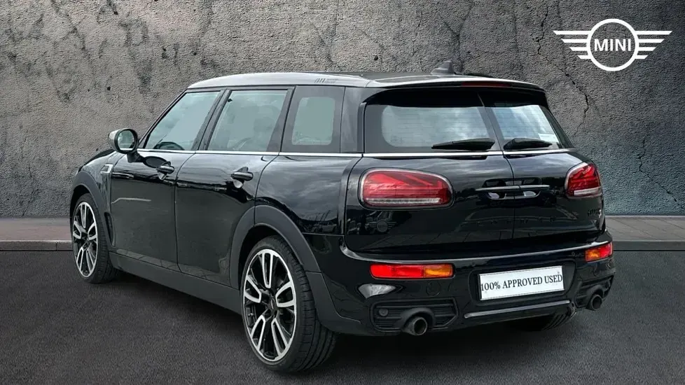 Used Mini Cooper S Clubman 176 HP (129 kW) 2023 Black Estate