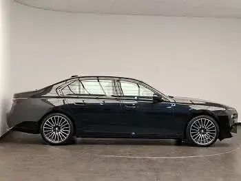 Used BMW 750e M Sport 489 HP (359 kW) 2026 Black Sedan