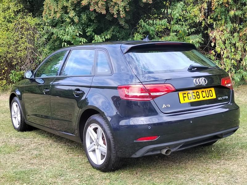 Used Audi A3 Advanced 114 HP (83 kW) 2018 Black Hatchback