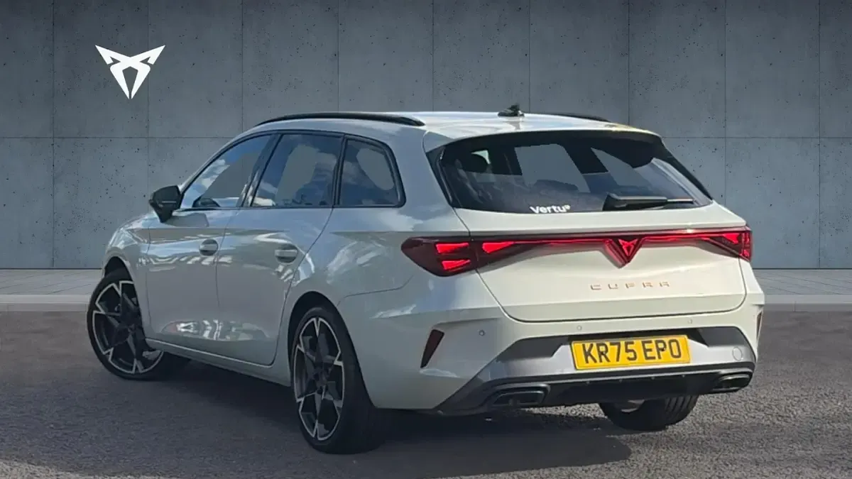 Used Cupra Leon 150 HP (110 kW) 2025 Grey Estate
