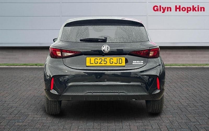 Usado MG MG3 Trophy 194 HP (142 kW) 2025 Preto Citadino