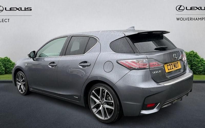 Used Lexus CT200h Sport Line 136 HP (100 kW) 2017 Hatchback