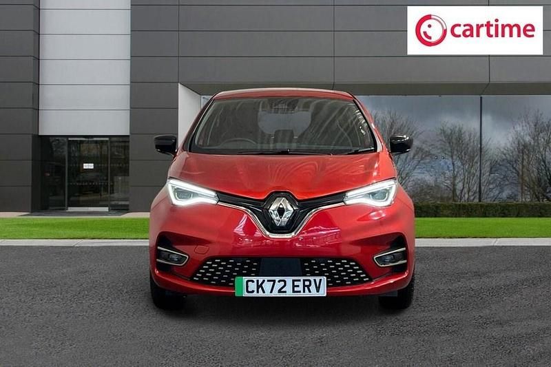 Used Renault Zoe Techno 100 kW (136 HP) 2022 Red Hatchback