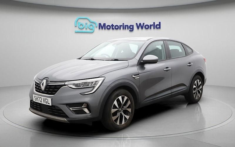 Begagnad Renault Arkana Evolution 145 HK (106 kW) 2023 Grå SUV