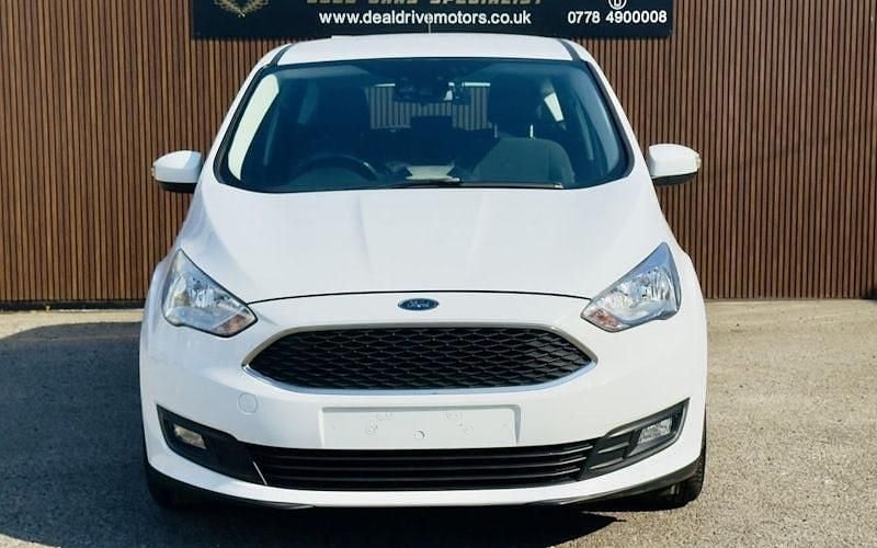 Used Ford C-MAX Zetec 120 HP (88 kW) 2018 White MPV