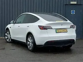 Used Tesla Model Y RWD 11 kW (15 HP) 2023 White SUV